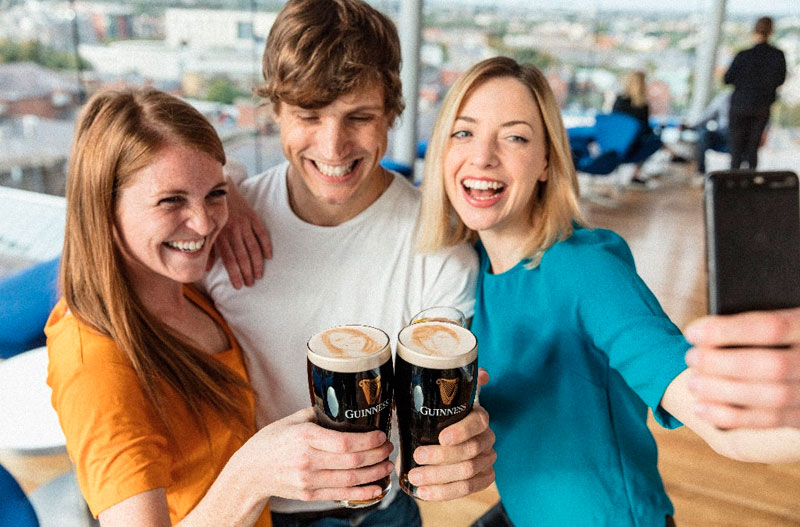 Ya puedes tomarte una Guinness con tu cara