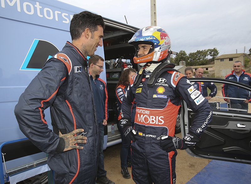 #ElMensajeDeJosef: escrito a la carrera y descifrado por fans de Hyundai