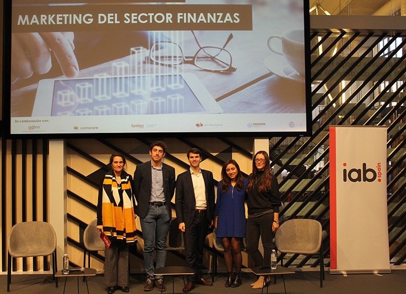 Casi la mitad de los usuarios de móvil utilizan apps de finanzas