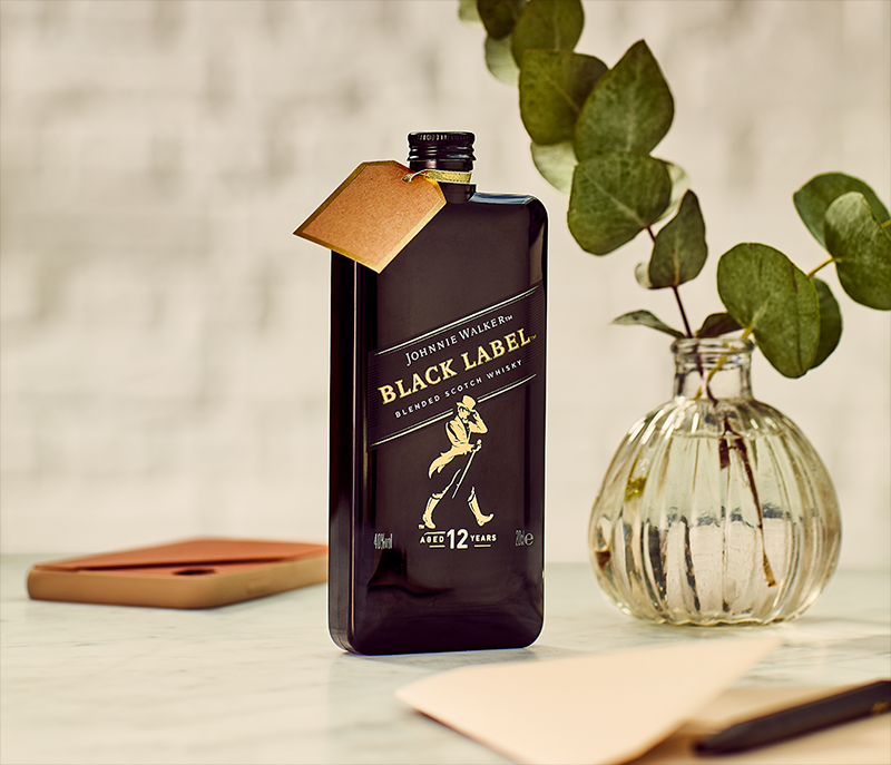 Johnnie Walker Pocket, para llevar en el bolsillo