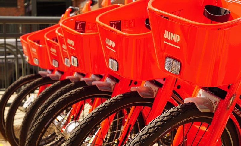 Uber apuesta por las bicicletas eléctricas para trayectos cortos