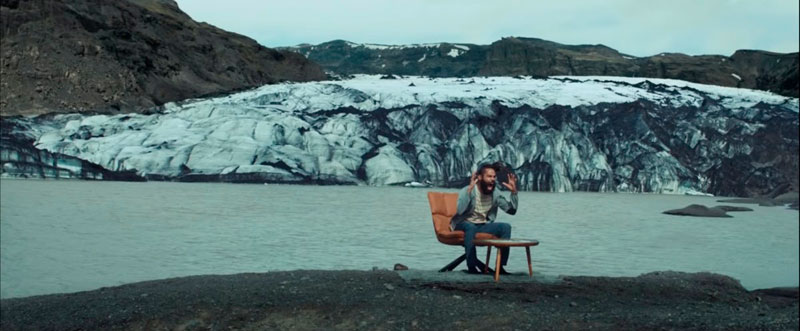 Promocionando el turismo en Islandia a grito pelado