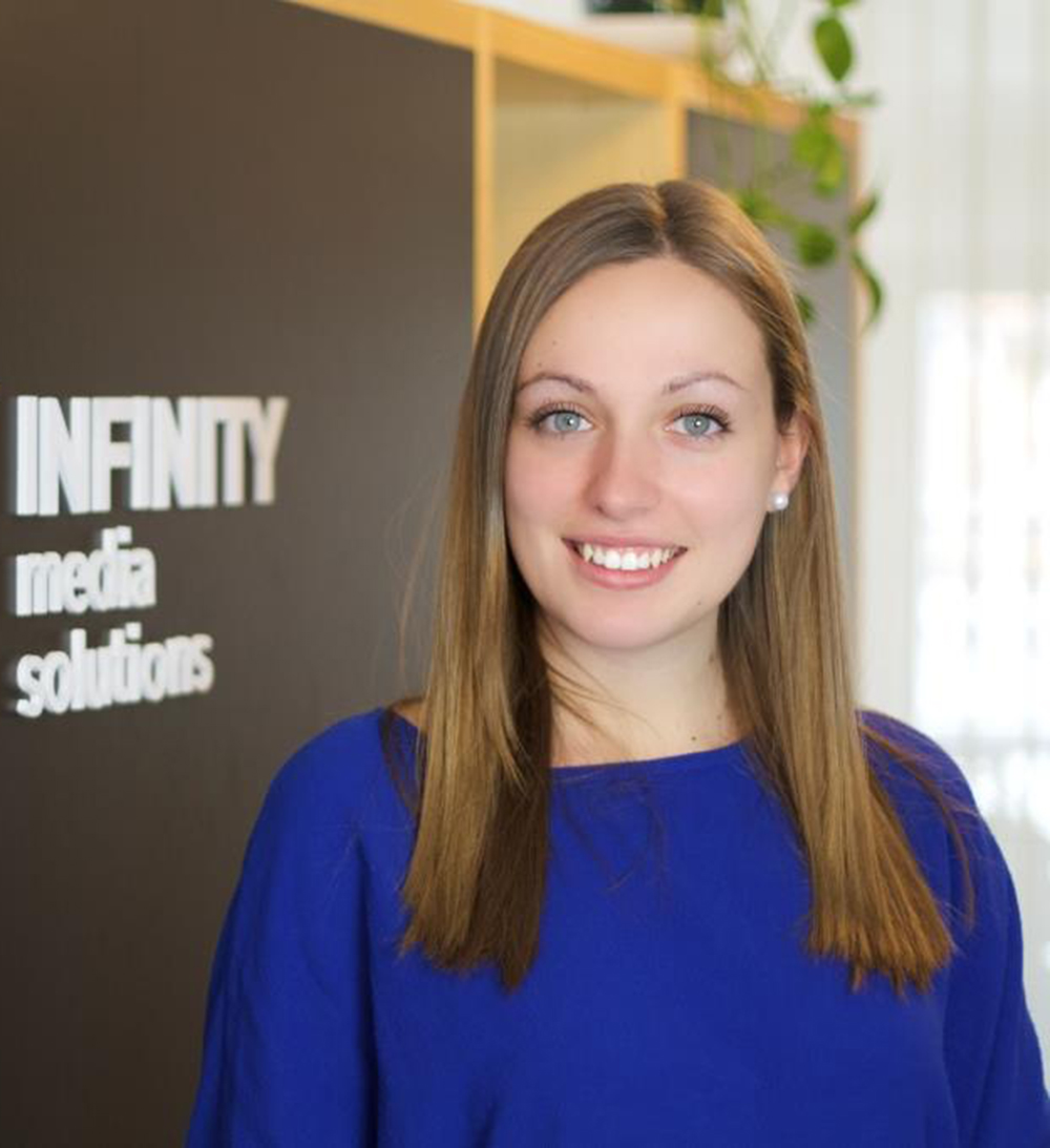 Infinity ficha a dos planificadoras de medios