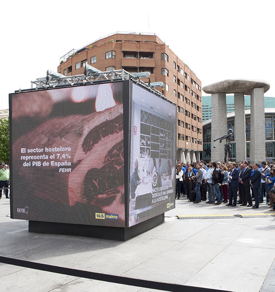 Monumento interactivo de Makro