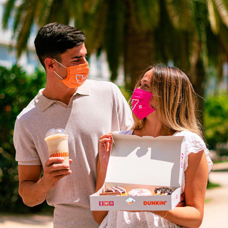 Dunkin lanza sus propias mascarillas reutilizables