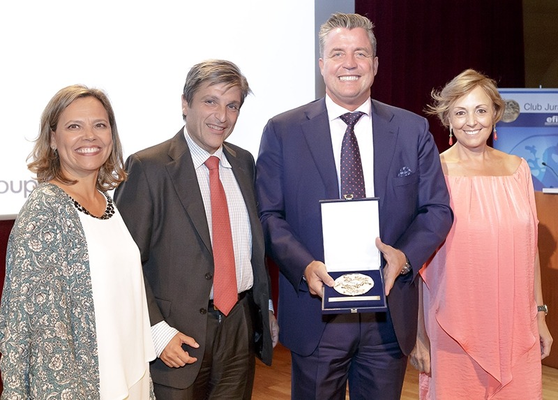 Mercedes-Benz, Premio a la Trayectoria de una Marca