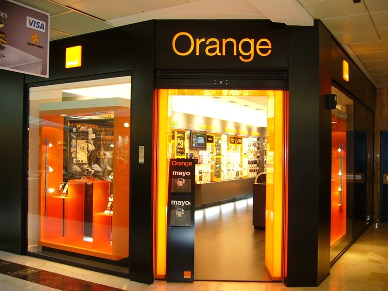 Mi Querido Watson empieza a colaborar con Orange