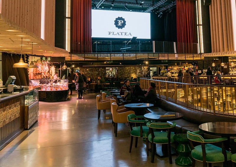 Clear Channel vuelve a comercializar las pantallas de Platea