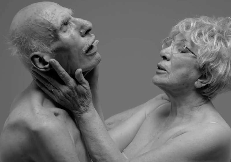 Campaña de perfume que muestra el deseo sin tapujos