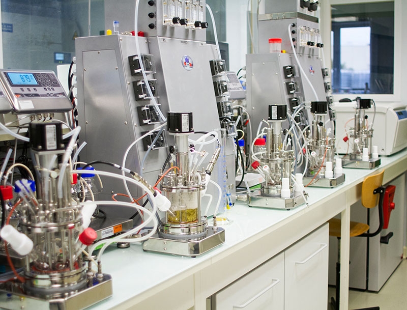 Schweppes optimiza el reciclaje de sus envases plásticos