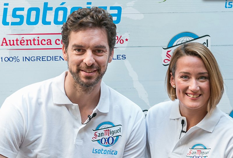 Pau Gasol y Mireia Belmonte presentan la nueva San Miguel