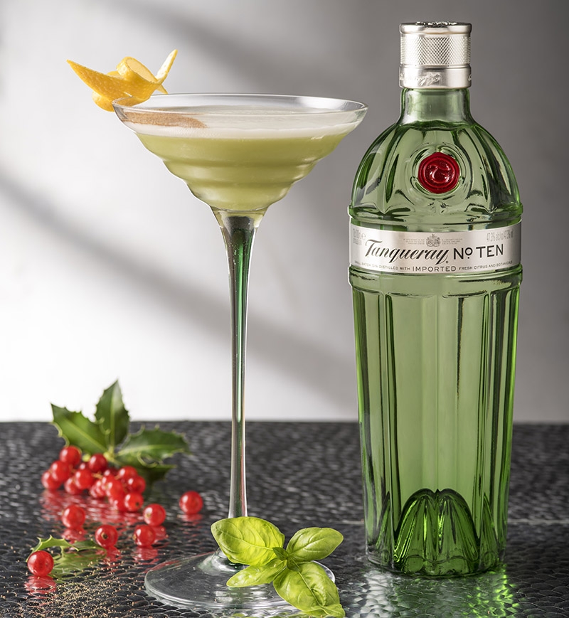 Manolo Blahnik diseña una copa en exclusiva para Tanqueray