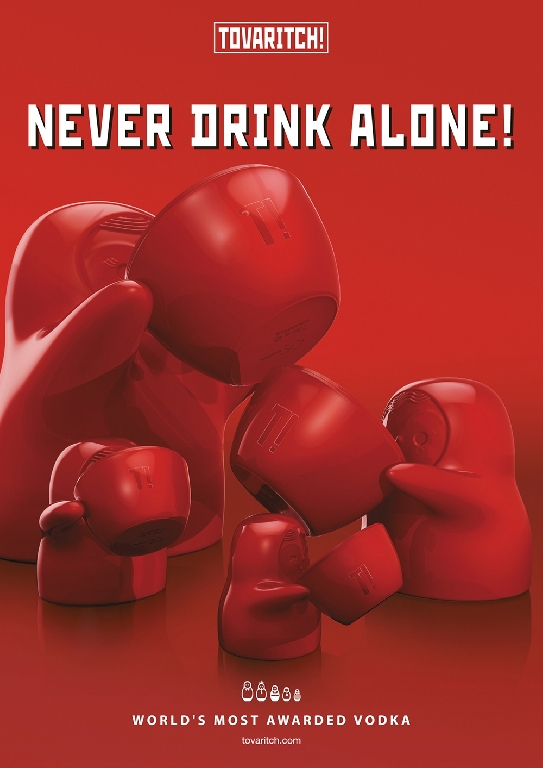 "Mi culo es la mesa de tu bar", dice una Matrioska