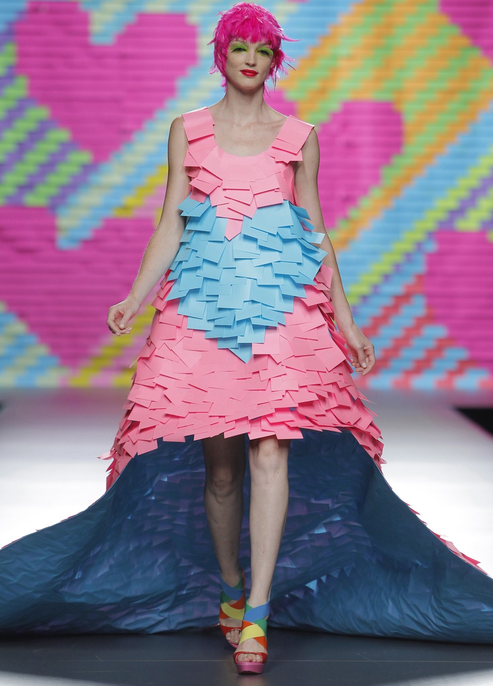 Los Post-it saltan a la pasarela