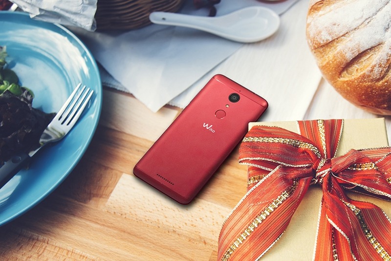 El móvil, un comensal más en las celebraciones de Navidad