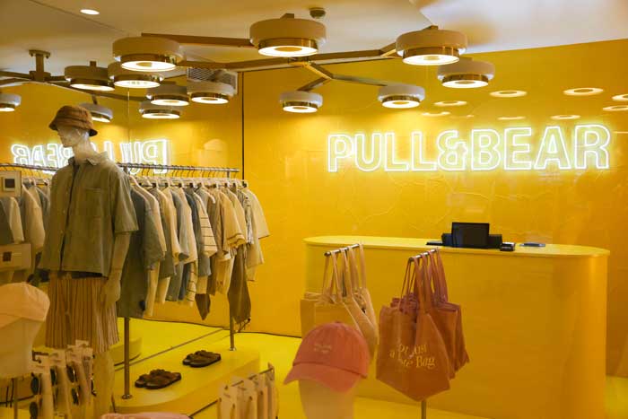 Pull & Bear en Ibiza.