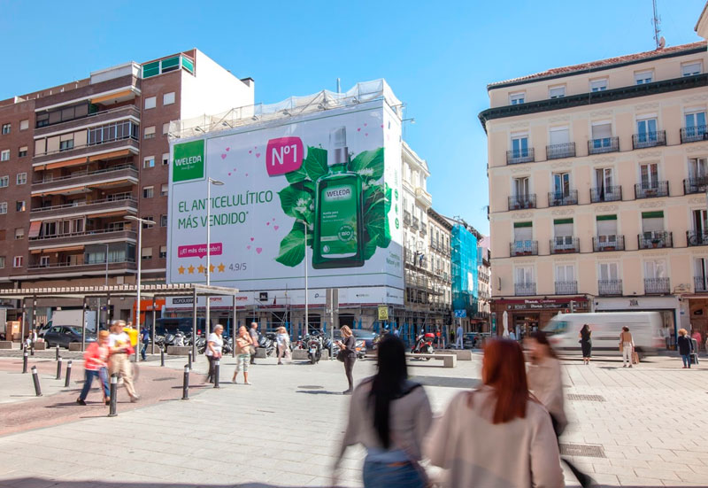 Weleda da un segundo uso a su lona publicitaria