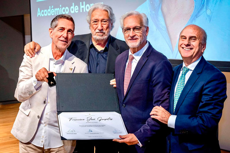 Francisco J. González, académico de honor por la Academia de la Publicidad