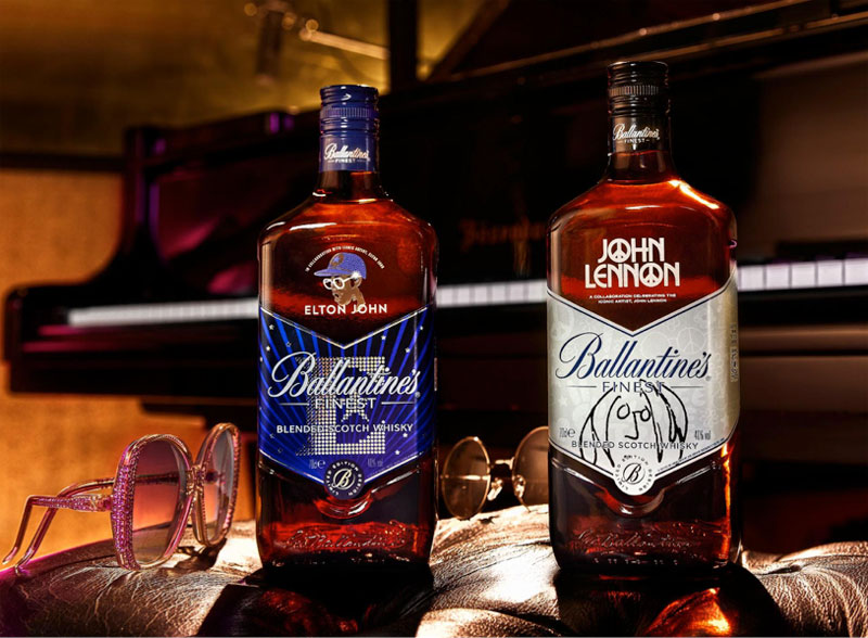 Ballantine´s brinda por Elton John y John Lennon