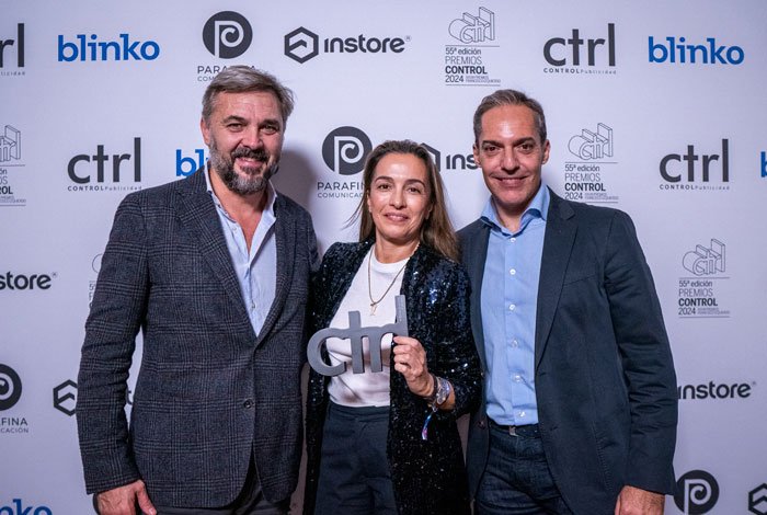 Dentsu recibe su Premio Control 2024.