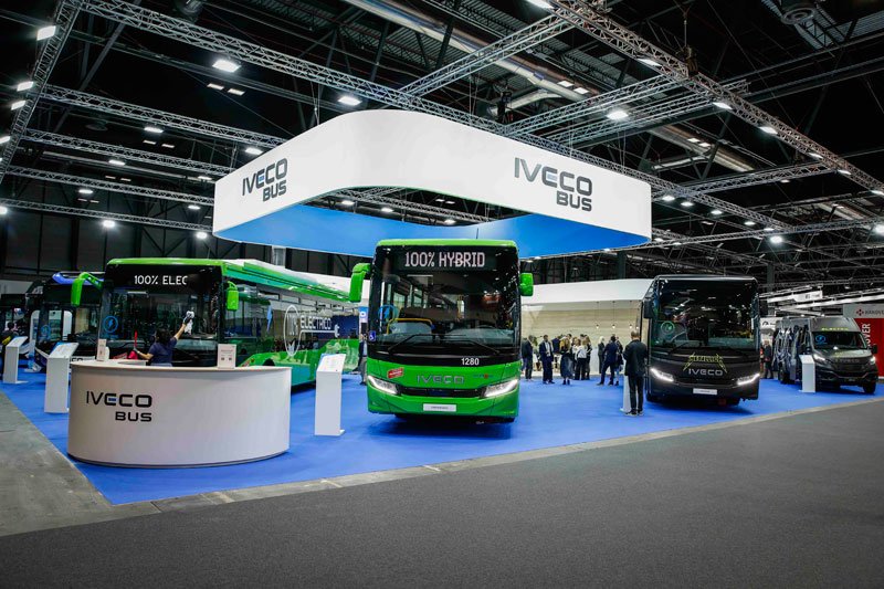 SOMOS Experiences crea un innovador stand para IVECO Bus