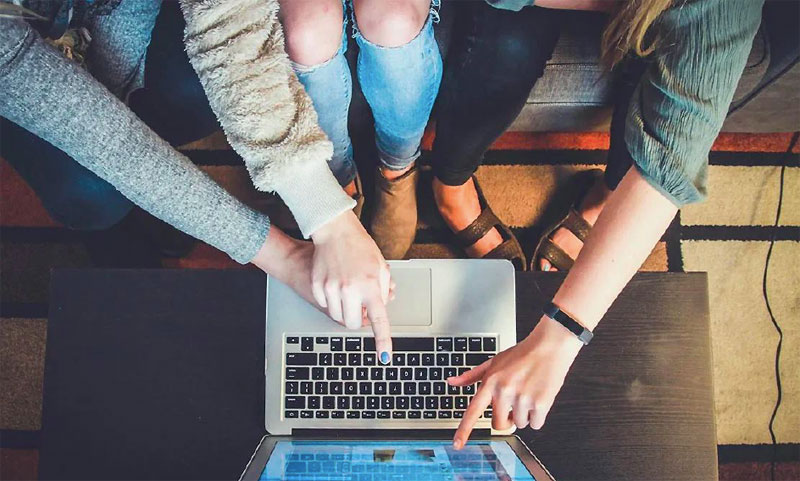 INSTORE lanza un programa de mentoring para mujeres líderes