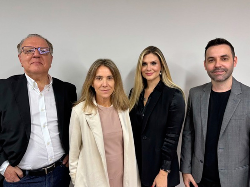 ATREVIA compra la agencia XCOM en Brasil