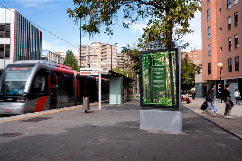 Clear Channel explotará los mupis de Tranvías de Zaragoza