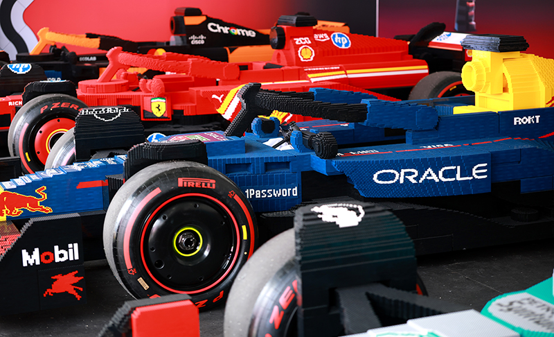 ¡Coches LEGO con pilotos de F1 al volante!