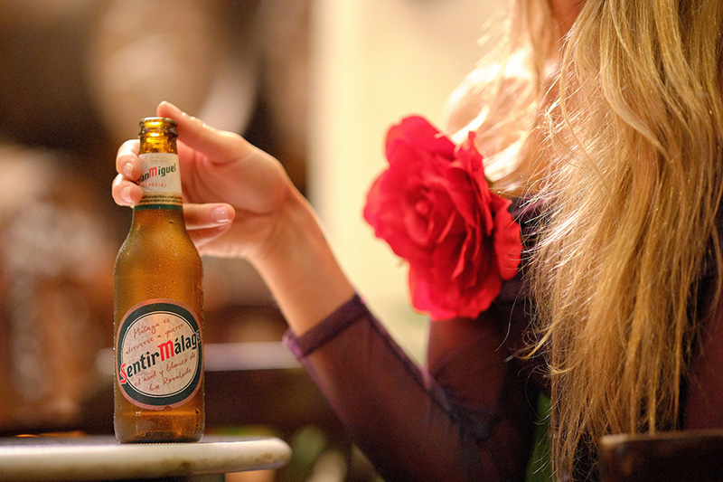 San Miguel rinde homenaje a Málaga con una edición especial