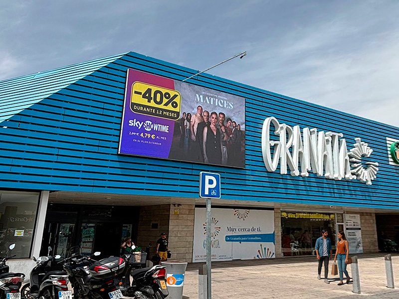 Gran Pantalla refuerza su Circuito Skyled en Granada