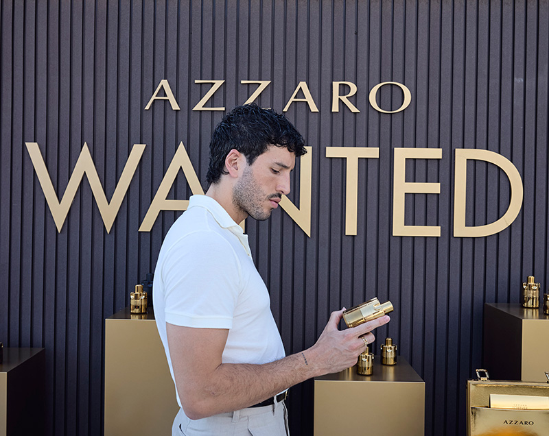 Sebastián Yatra presenta el nuevo perfume de Azzaro