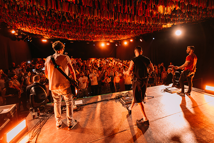 Popeyes presenta su primer "foodtruck" con un concierto de Pignoise.