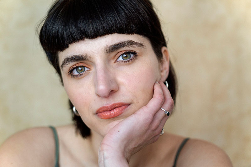 La actriz Almudena Pascual da la cara por la ELA