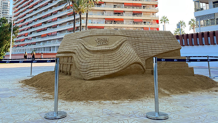 El Roig Arena se va de tour para anunciar su apertura.