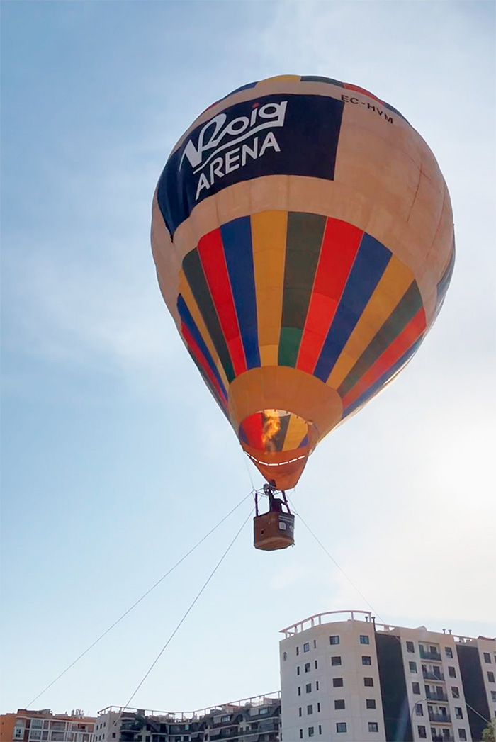 El Roig Arena se va de tour para anunciar su apertura.