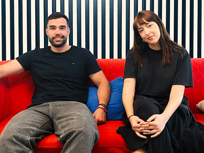 Saúl Valenciano y Ángela Sánchez, de Jellyfish.