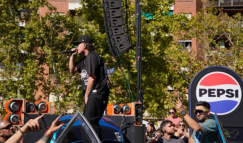 Pepsi sorprende con una actuación sorpresa en Kart Royale