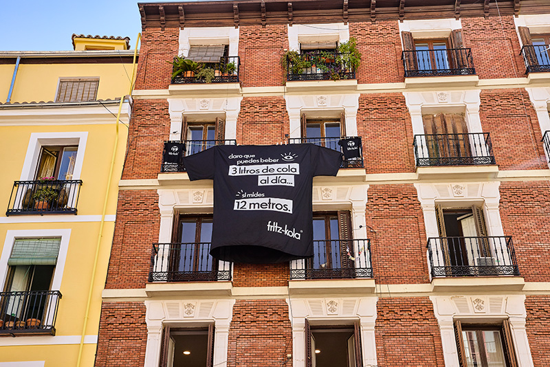 fritz-kola apuesta por porciones pequeñas con una campaña "gigante"