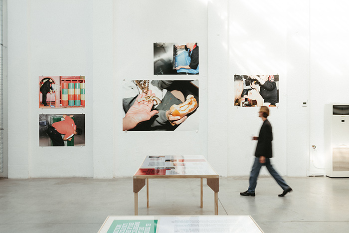 KFC se mira desde fuera y revela lo que nadie se atreve a preguntar.