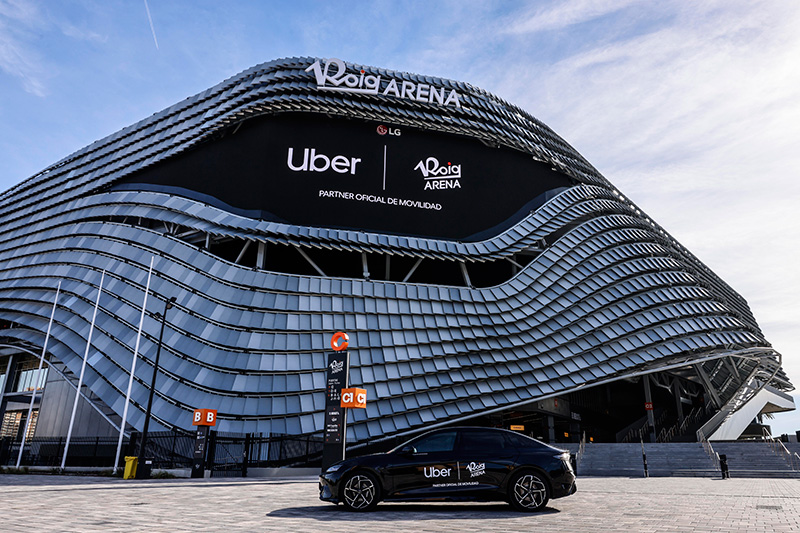 Uber y Roig Arena se unen para facilitar la movilidad en Valencia