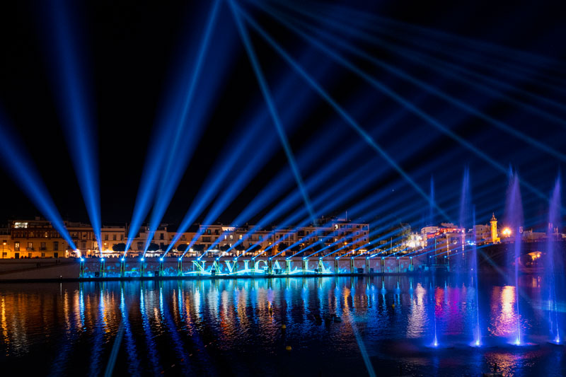 ACCIONA presenta el espectáculo "Misión regalo"