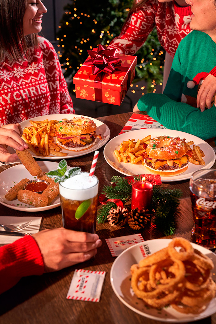 Vuelve la Roscón Burger de TGI Fridays, con sorpresa incluida.