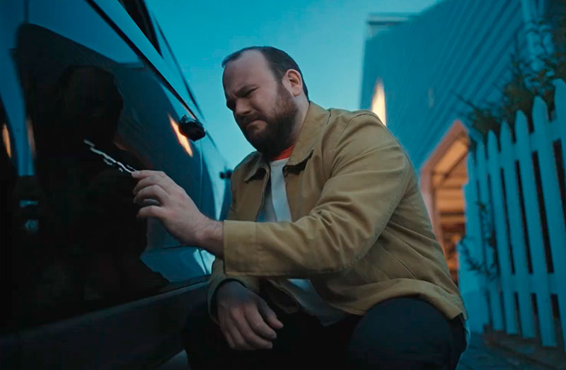 Coches.net apela al amor por los coches