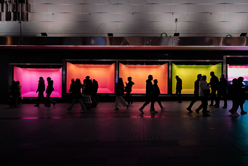 Soledad Sevilla transforma El Corte Inglés en una obra de arte