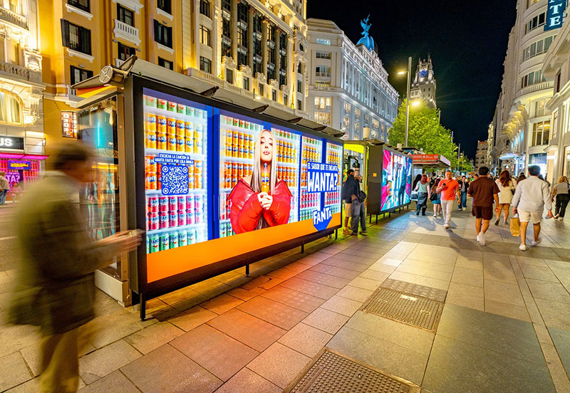 JCDecaux presenta una solución programática para el medio DOOH