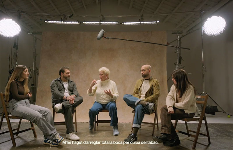 La Generalitat de Catalunya lanza "Fumar és una merda"