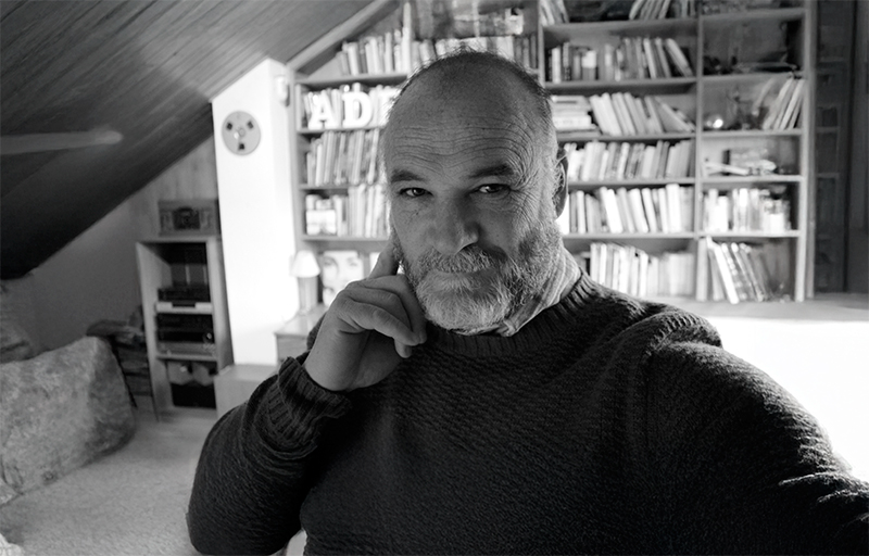 El Podcast Blanco de IAB Spain da el salto al videopodcast