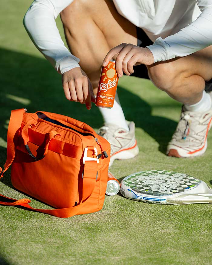 Título : "La energética que elegiría la
naturaleza"
Cliente : Mahou San Miguel
Marca : Refeel
Responsable cliente : Manuela del Cano
Agencias : Saatchi, Flyme, Zissou y True

● Agencia creativa: M+C Saatchi Spain
● Dirección de cuentas: Marta Hergueta
● Director creativo: Enrique Garran
● Director de Arte: David Martínez
● Productora: ZISSOU
● Productores Ejecutivos: Iván Franco Hidalgo / Marta Pérez de Tudela
● Realizador: Mauri D.Galiano
● VFX: Alain
● DOP: Juli Carné
● Jefe de producción: Iván Lorenzo
● Montador: Rocío Pérez Lavilla
● Estudio postproducción imagen y sonido: SERENA.