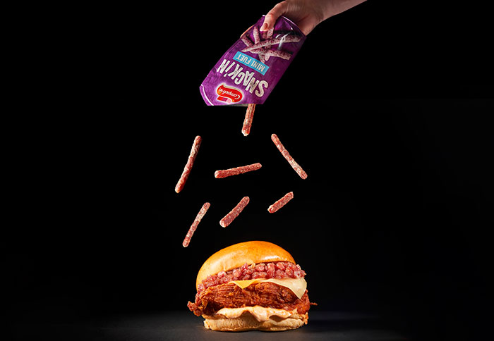 Roost Chicken y Campofrío lanzan la Fuet Burger.